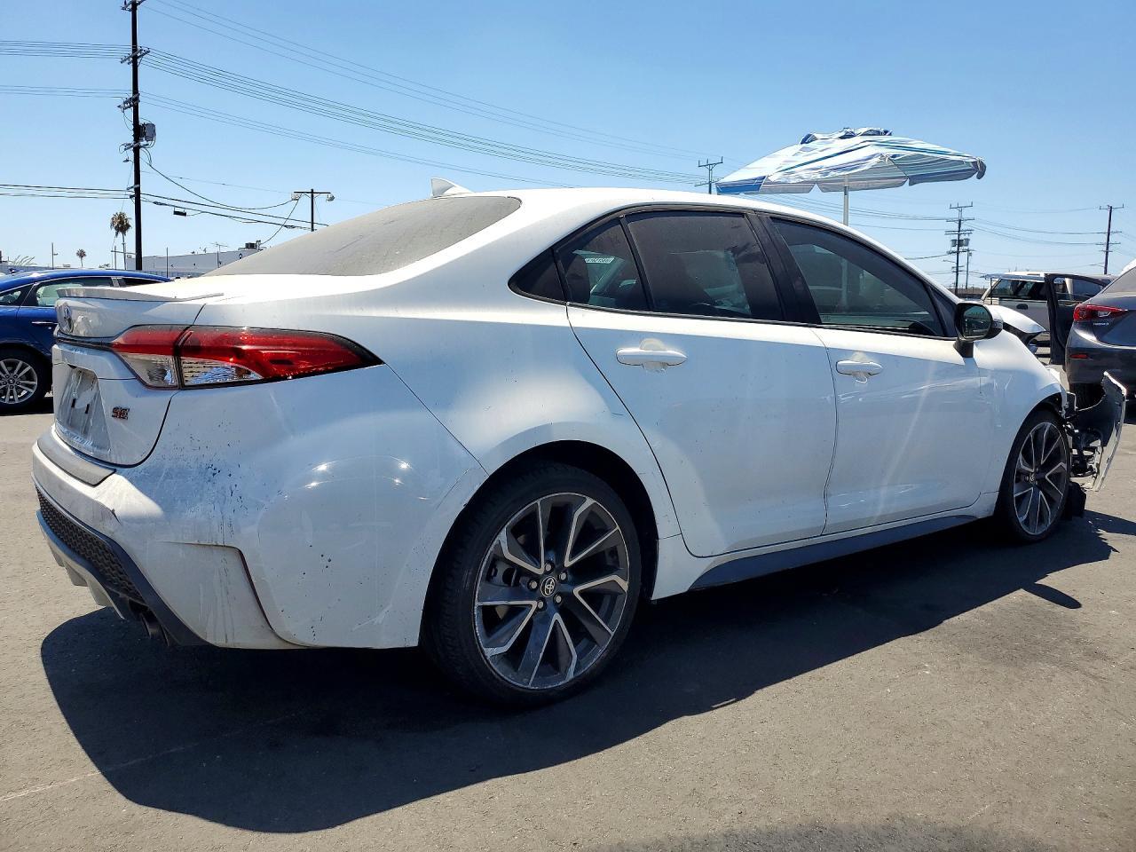 2020 Toyota Corolla Se - Фото 3