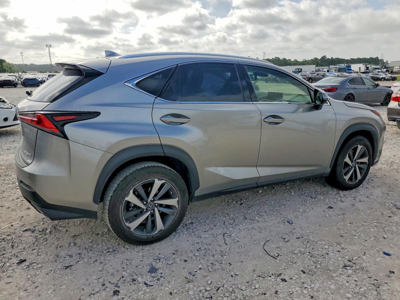 2019 Lexus Nx 300 Base - Фото 3