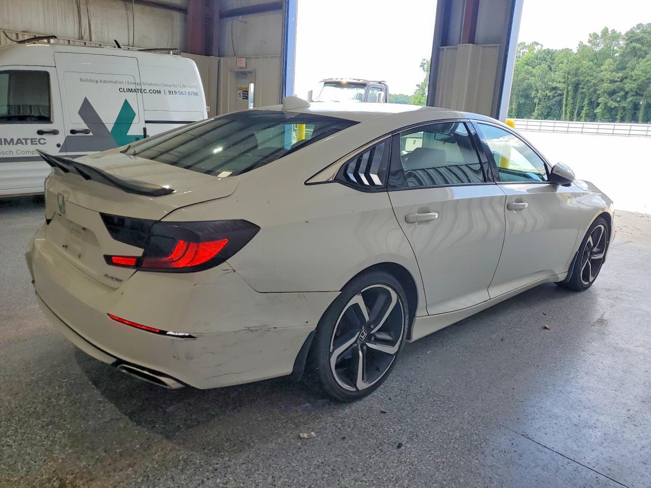 2018 Honda Accord Sport - Фото 3