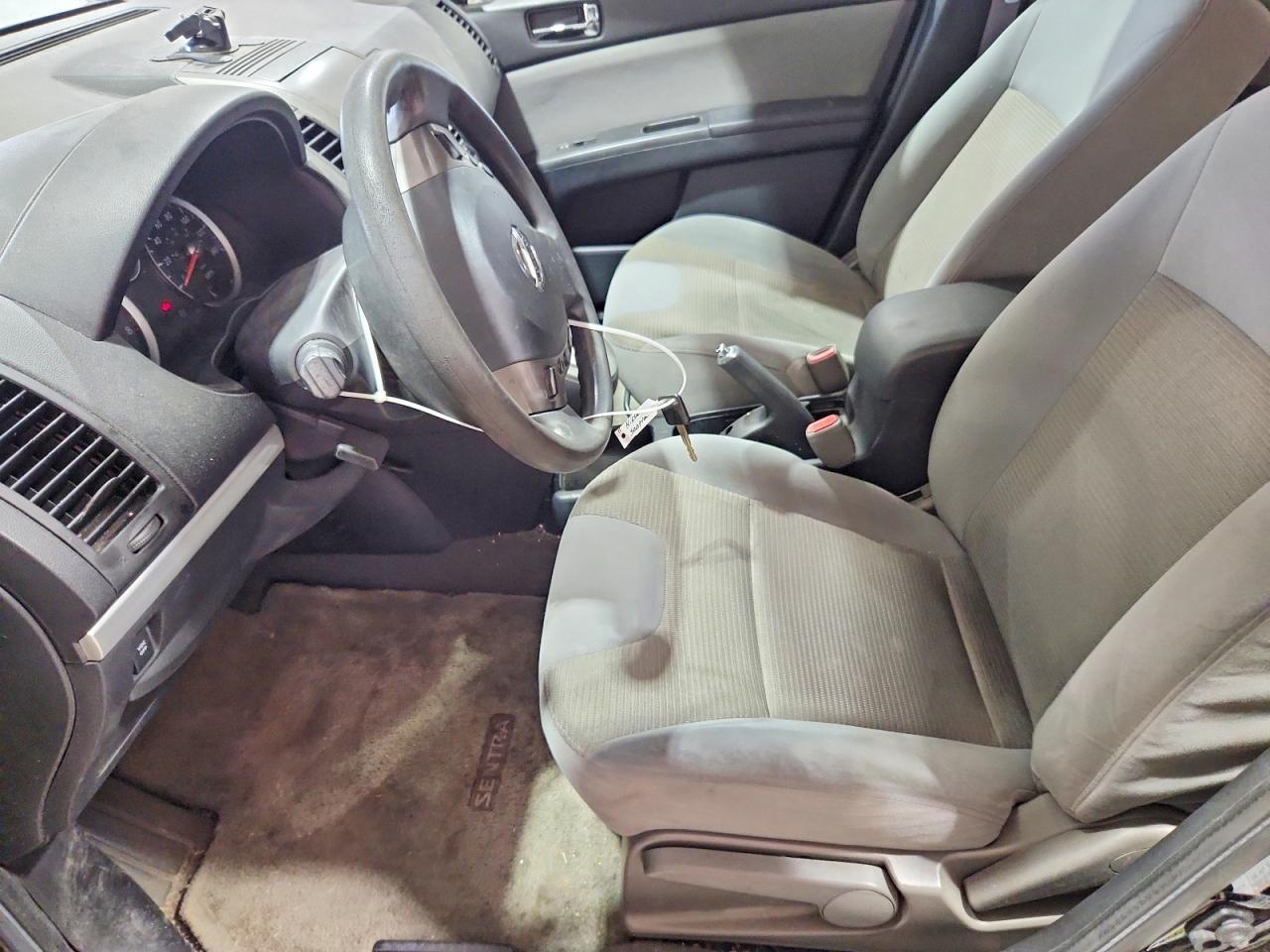 2011 Nissan Sentra 2.0 - Фото 7