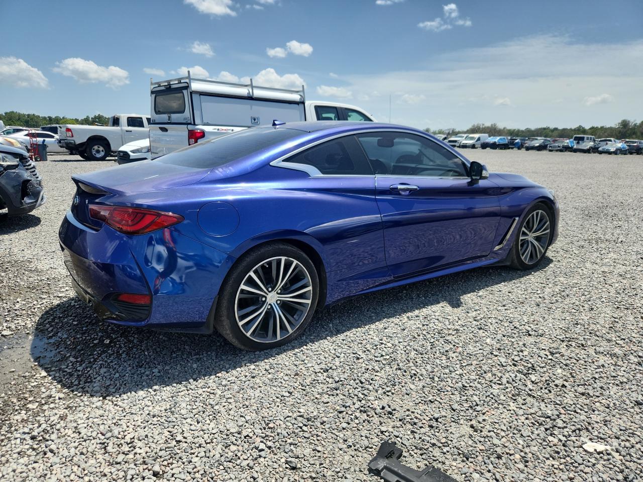 2019 Infiniti Q60 3.0T Luxe - Фото 3