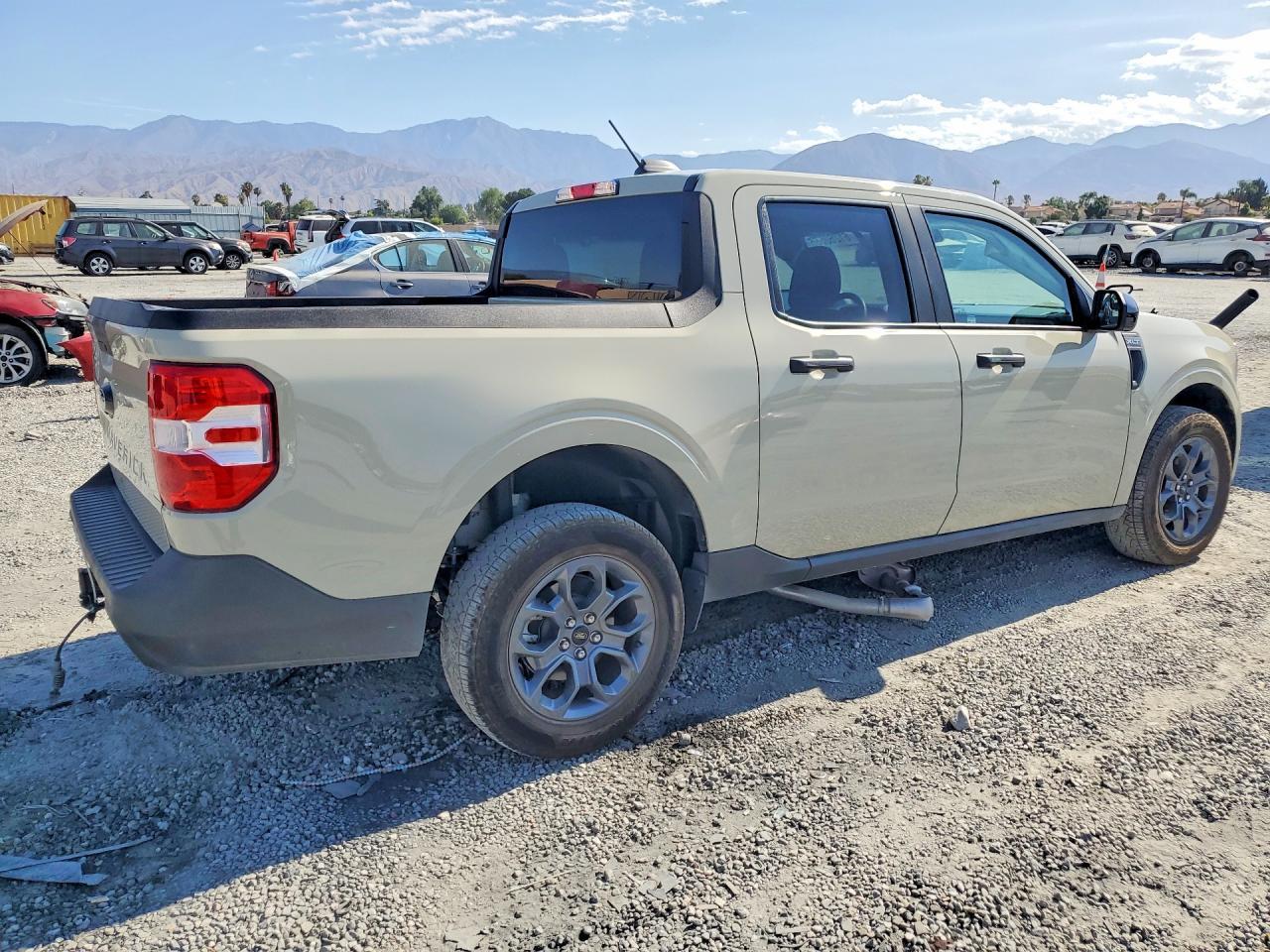 2025 Ford Maverick Xlt - Image 3