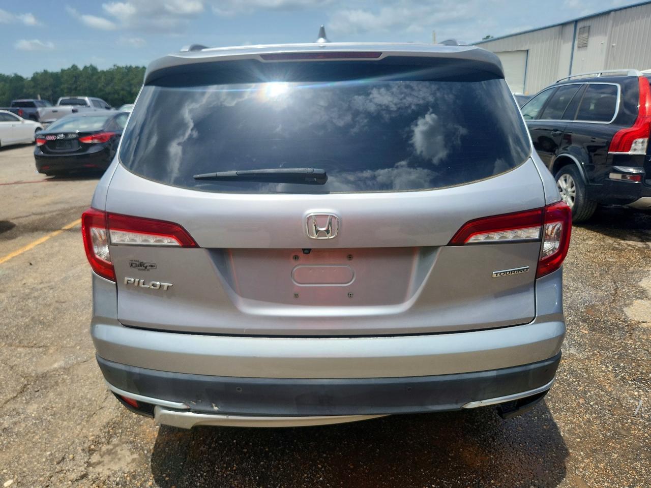 2022 Honda Pilot Touring - Фото 6