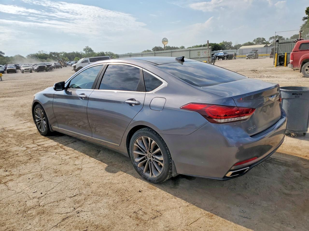 2016 Hyundai Genesis 3.8L - Image 2