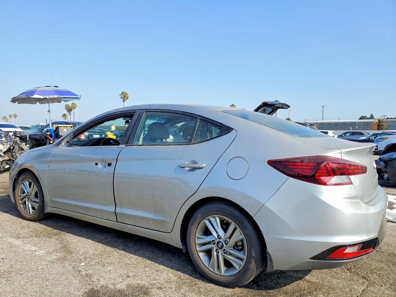 2020 Hyundai Elantra Sel - Фото 2