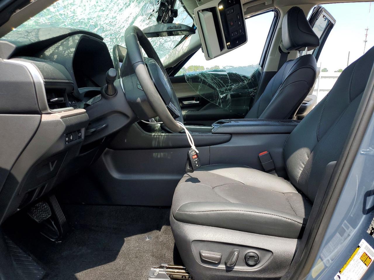 2026 Toyota Grand Highlander Limited - Image 7
