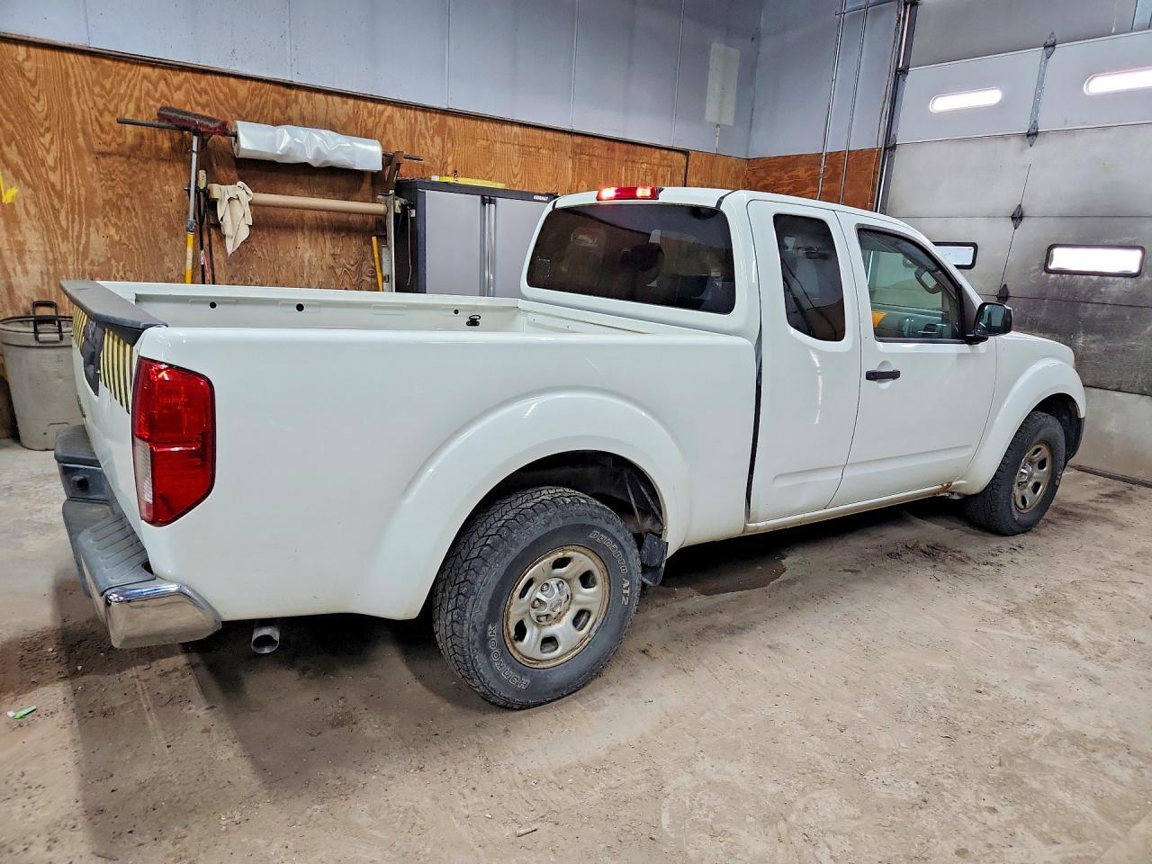 2015 Nissan Frontier S - Image 3