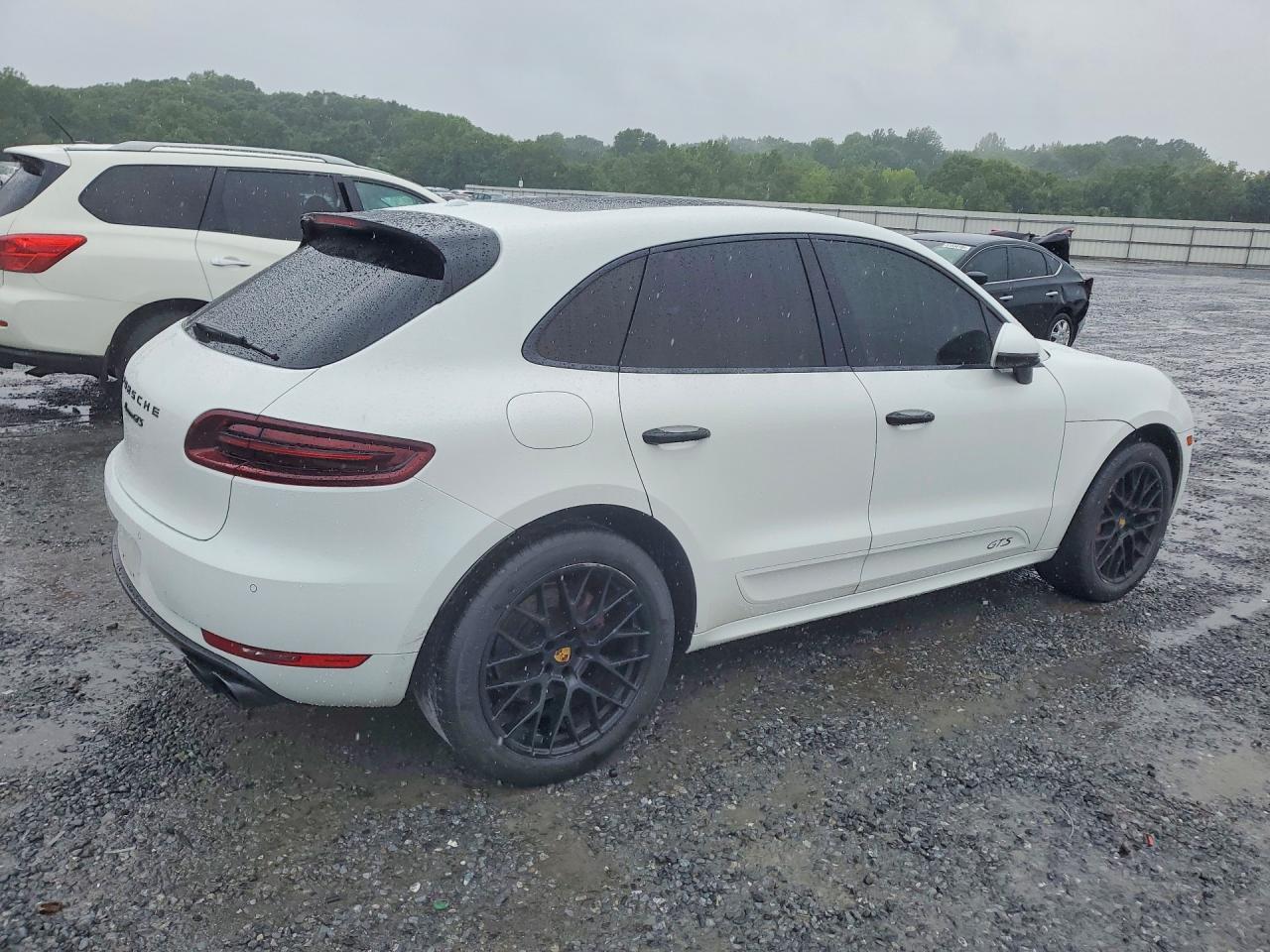 2018 Porsche Macan Gts - Image 3