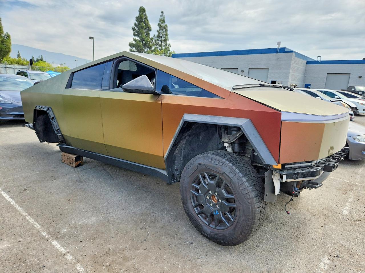 2024 Tesla Cybertruck - Фото 4