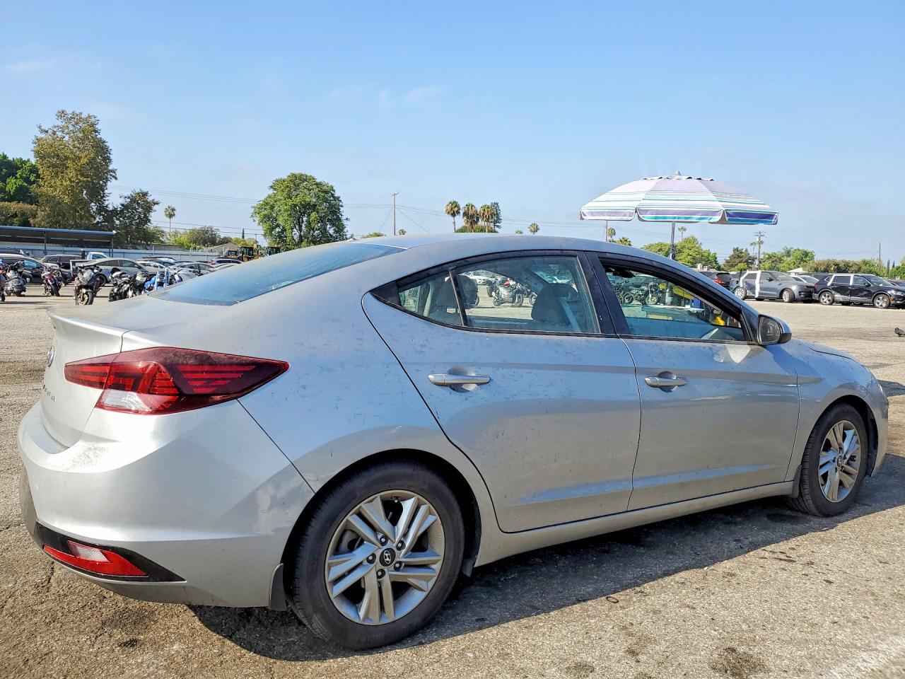 2020 Hyundai Elantra Sel - Фото 3