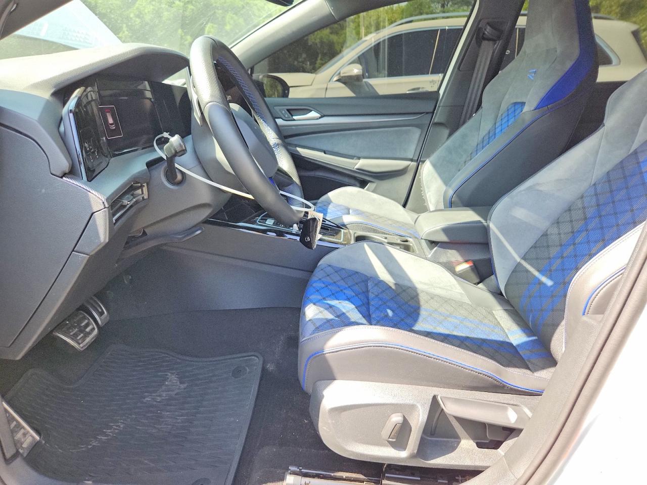 2025 Volkswagen Golf R - Фото 7