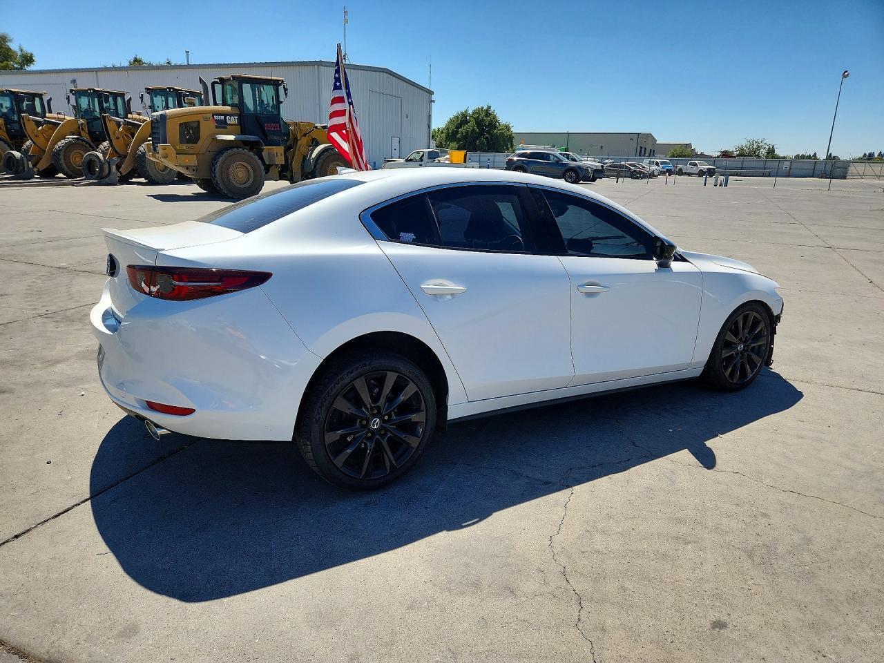 2021 Mazda 3 - Фото 3