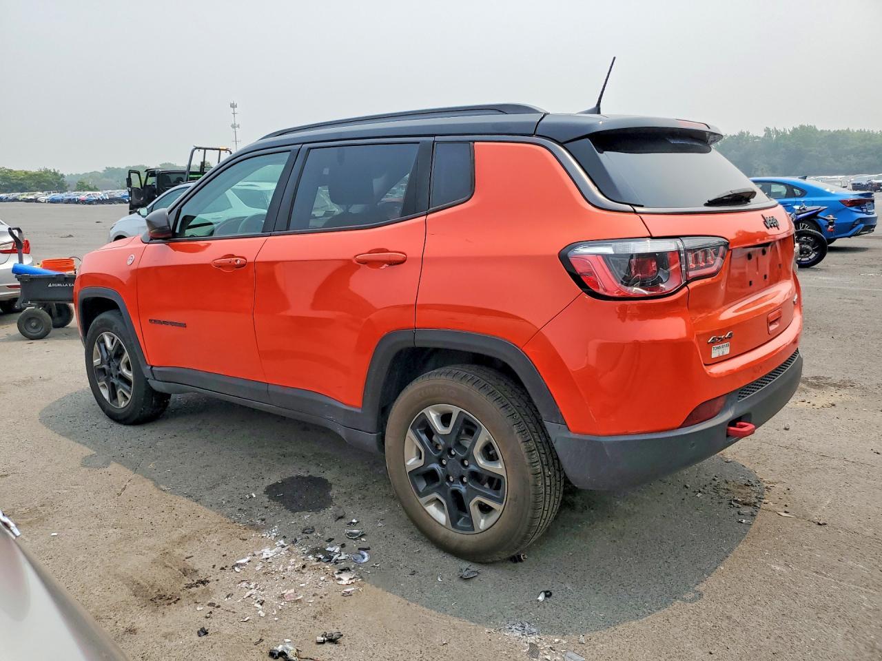 2018 Jeep Compass Trailhawk - Image 2