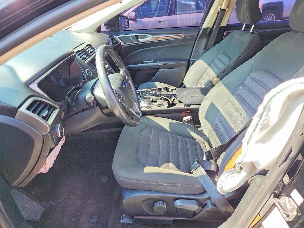 2017 Ford Fusion S - Фото 7