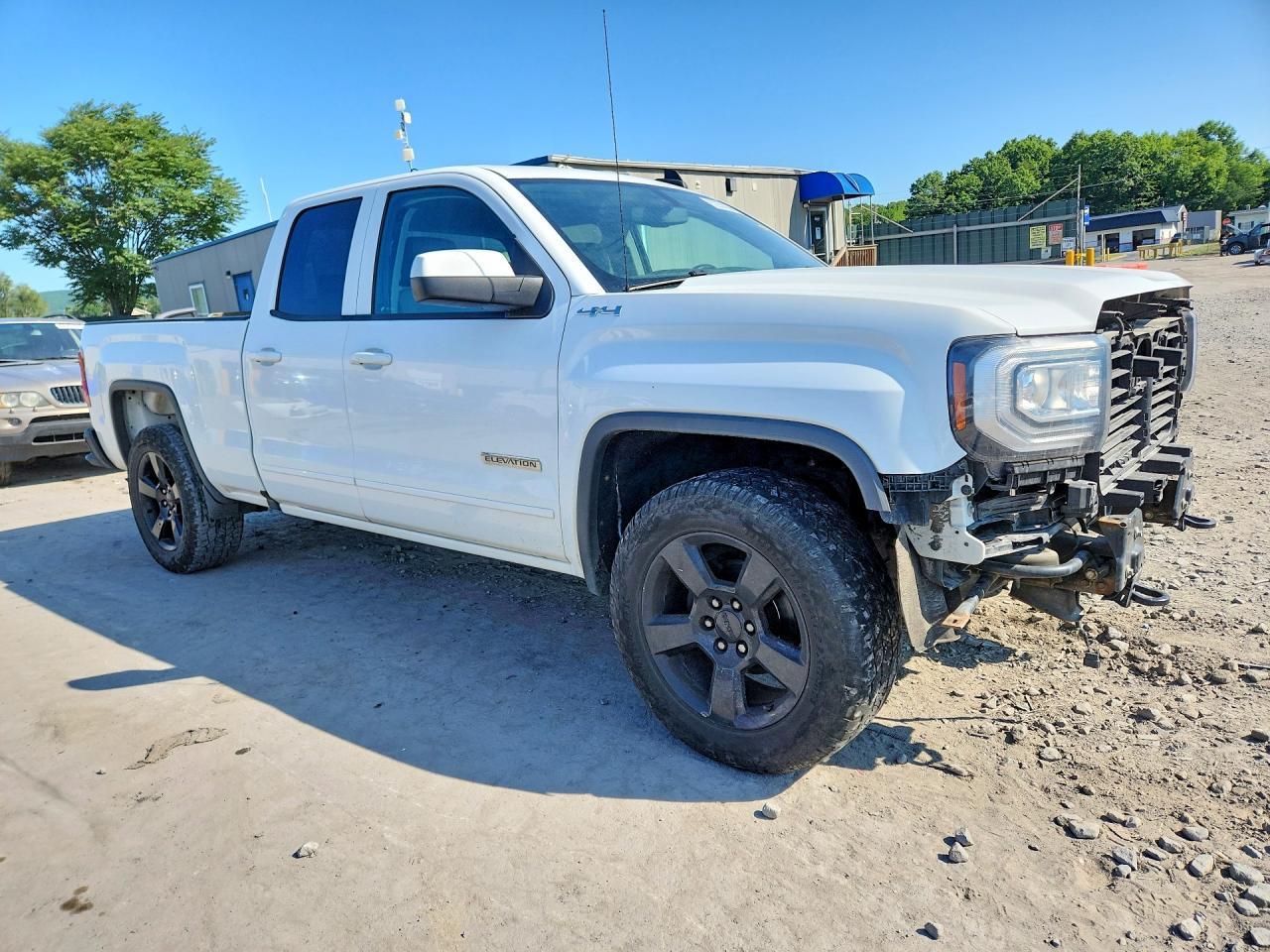 2018 GMC Sierra K1500 - Image 4
