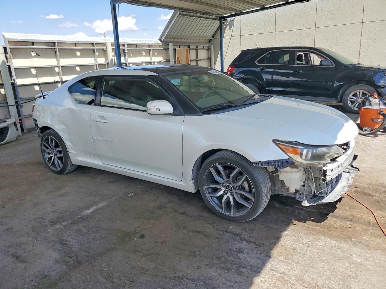 2015 Scion Tc Base - Image 4