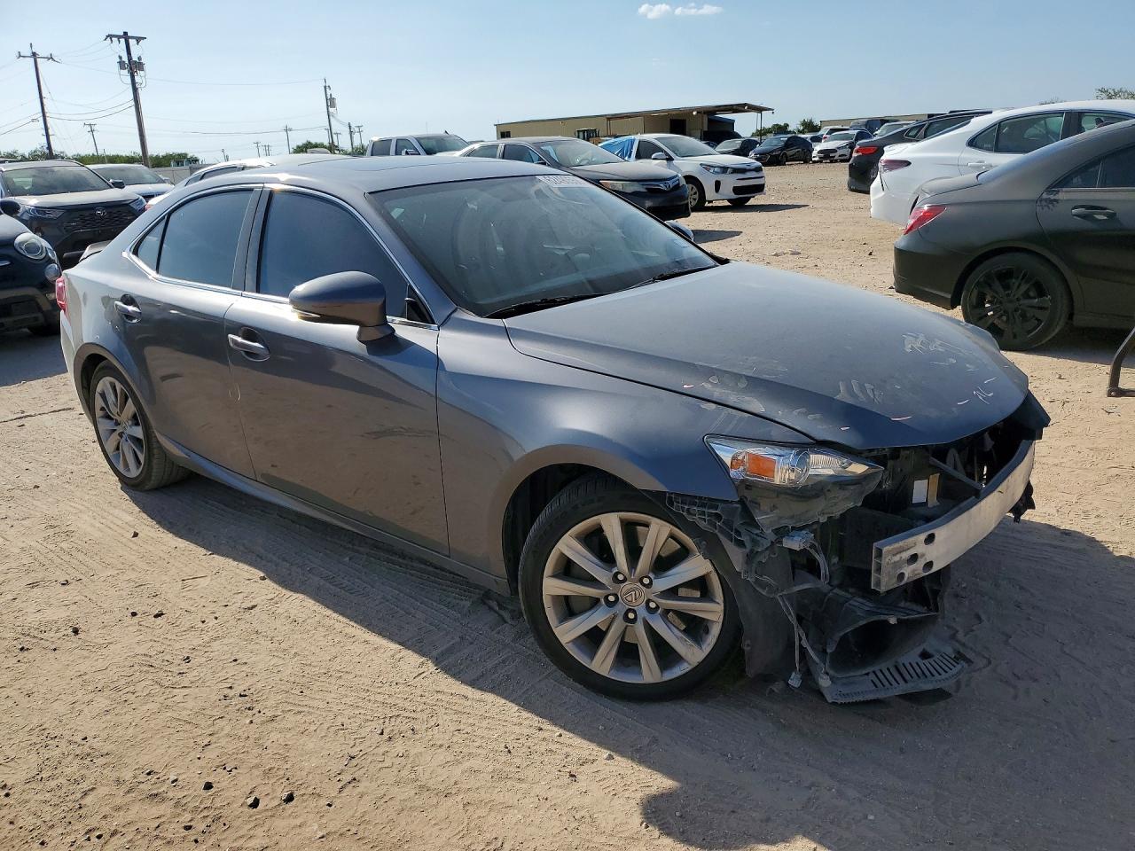 2016 Lexus Is 200T - Фото 4