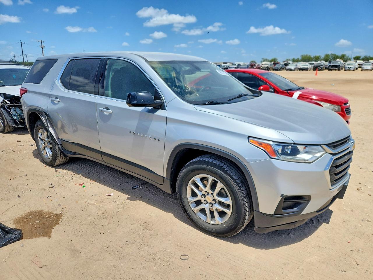 2019 Chevrolet Traverse Ls - Фото 4