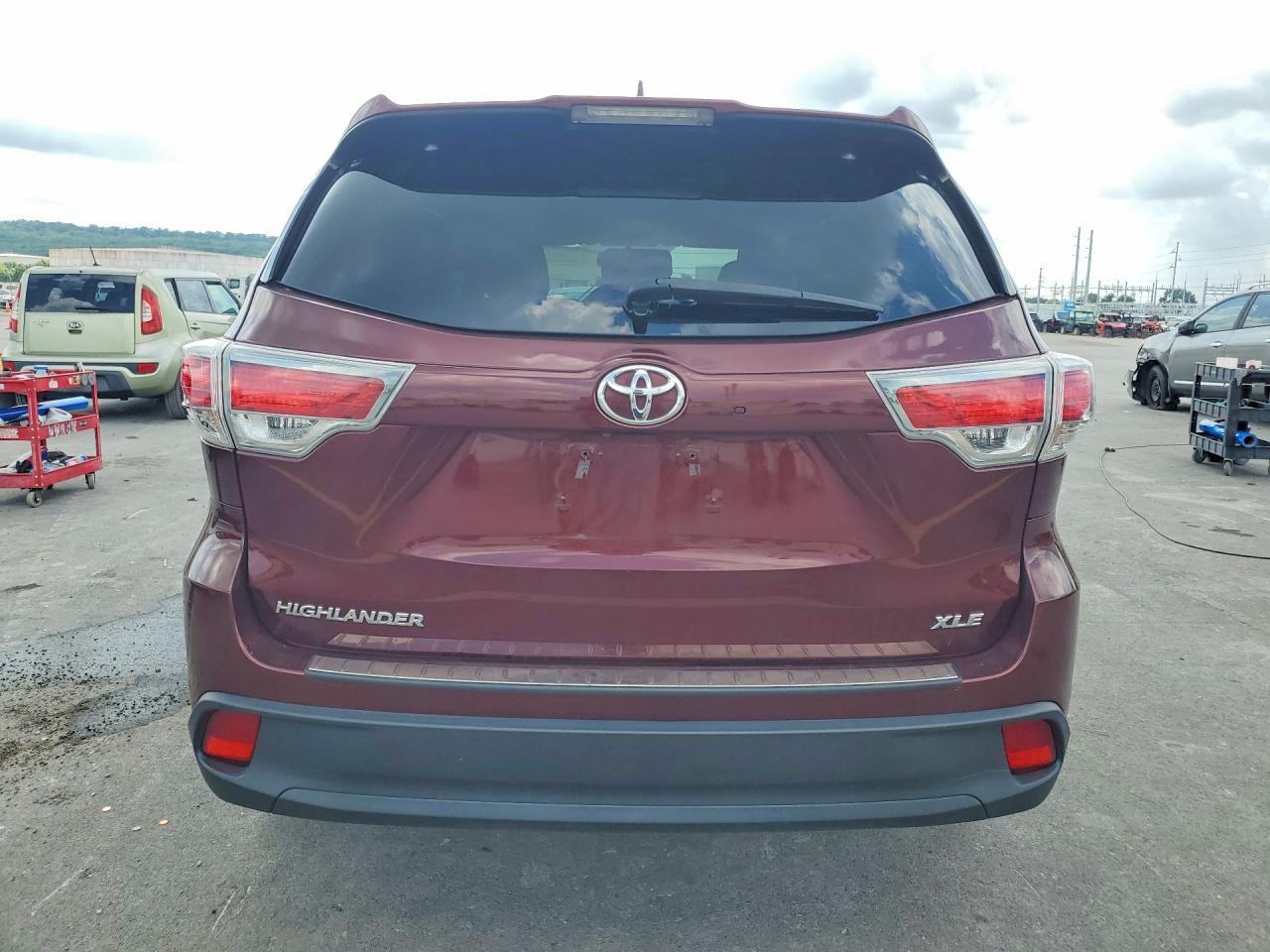 2015 Toyota Highlander Xle - Фото 6