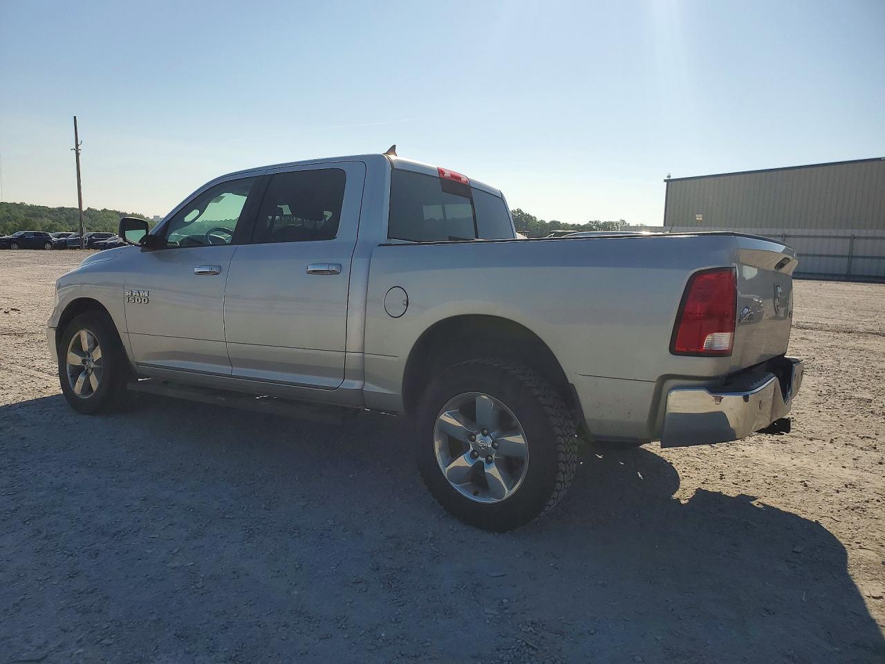2018 Ram 1500 Slt - Image 2