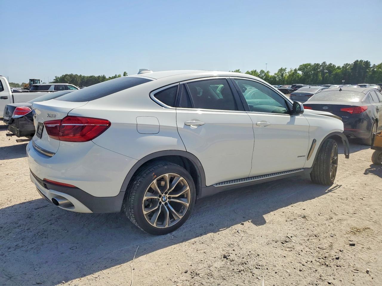 2016 BMW X6 Sdrive35I - Фото 3