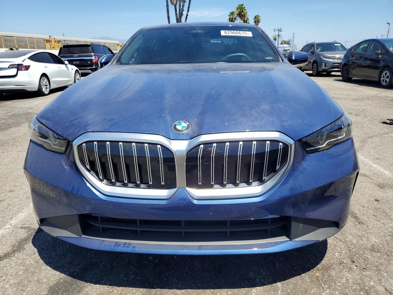 2024 BMW 530 Xi - Фото 5