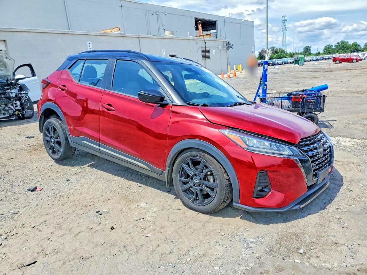 2023 Nissan Kicks Sr - Фото 4