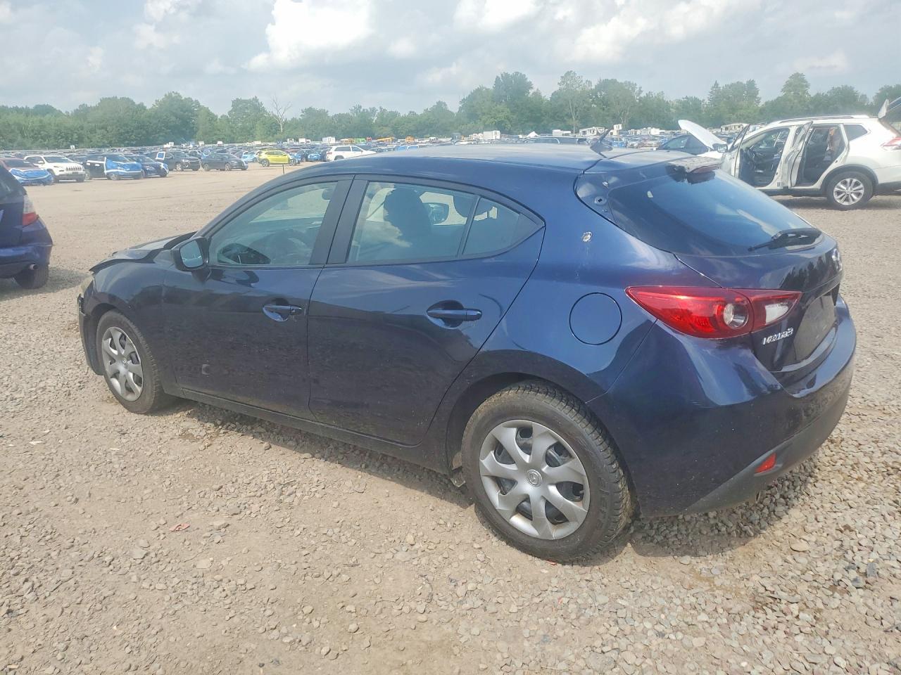 2014 Mazda 3 Sport - Image 2
