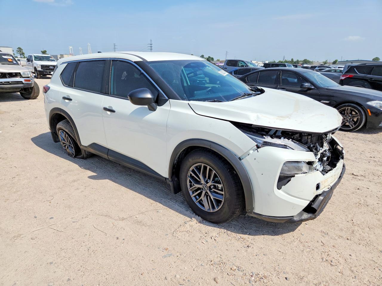 2026 Nissan Rogue S - Фото 4