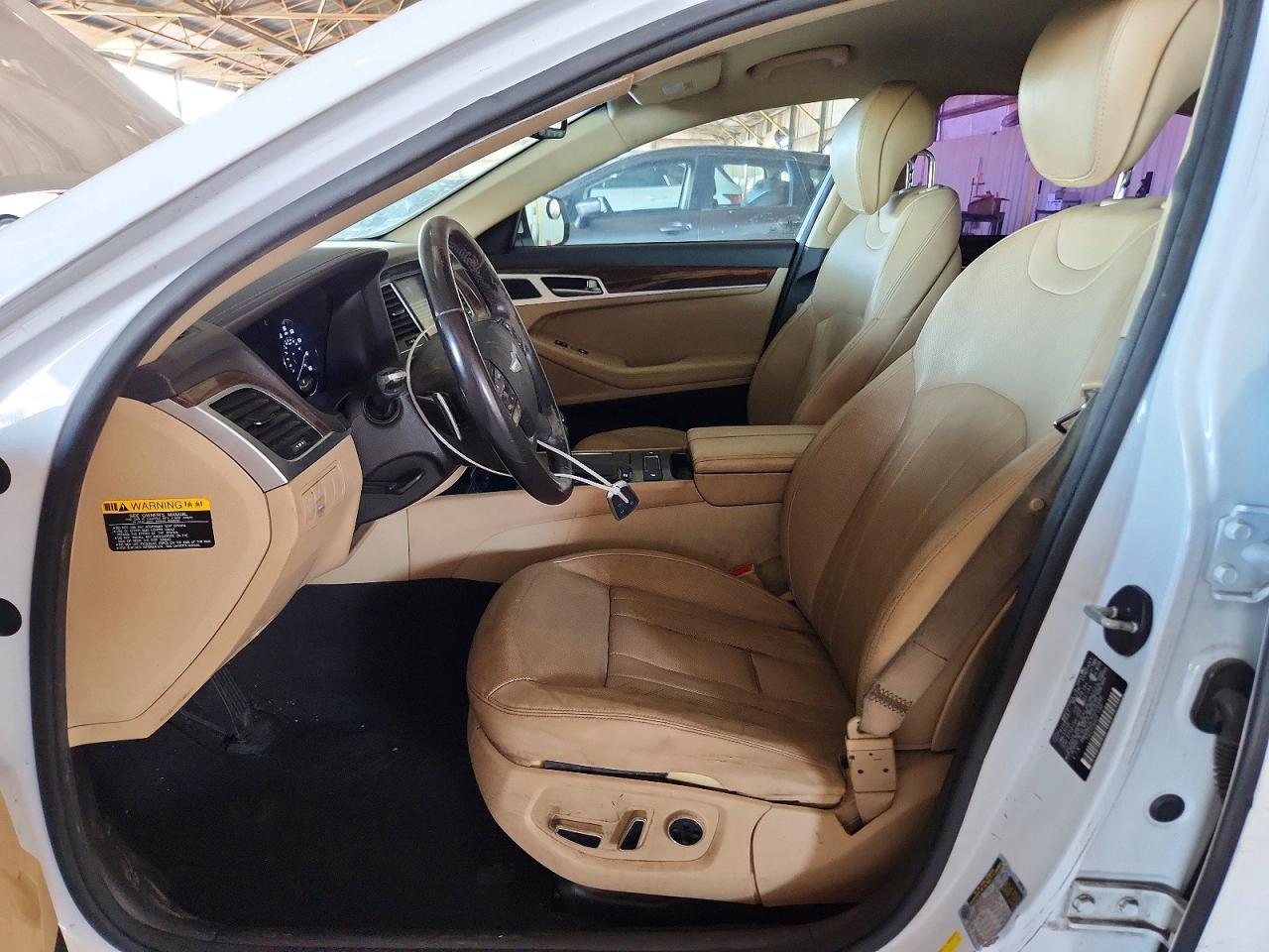 2015 Hyundai Genesis 3.8L - Image 7