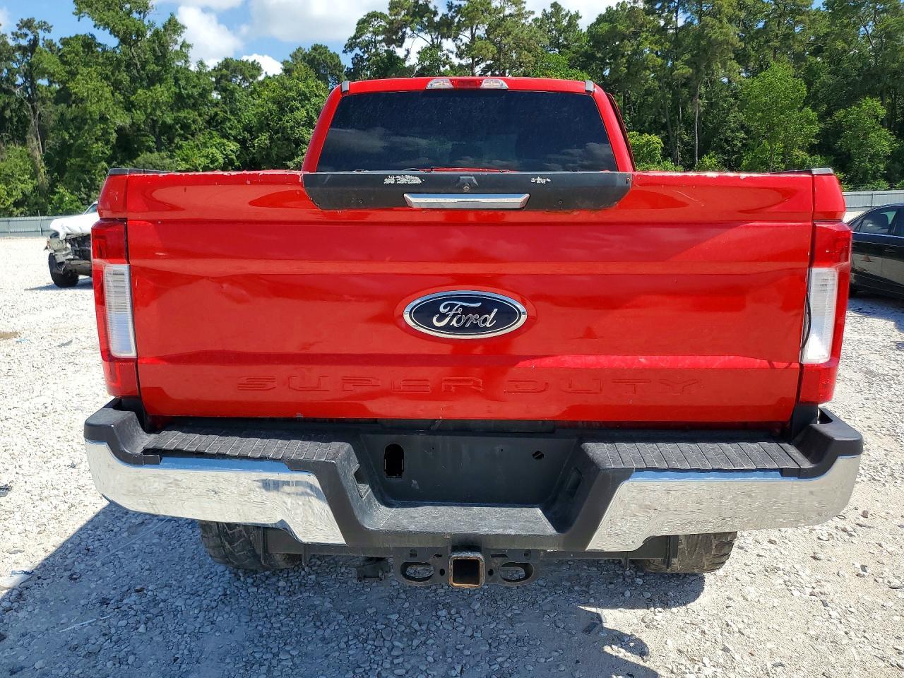 2019 Ford F250 Super Duty - Фото 6