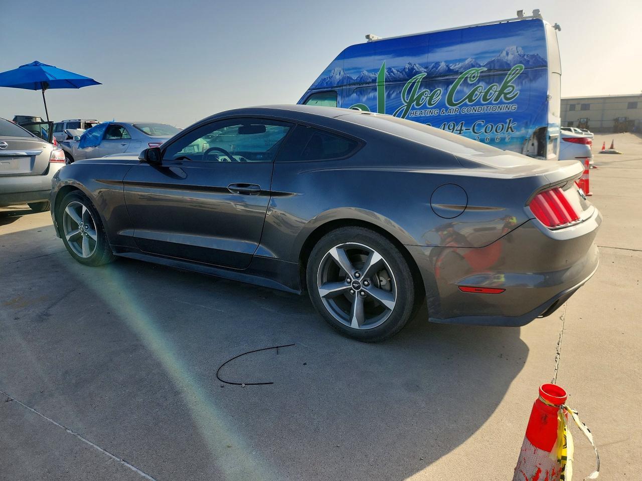 2017 Ford Mustang - Фото 2