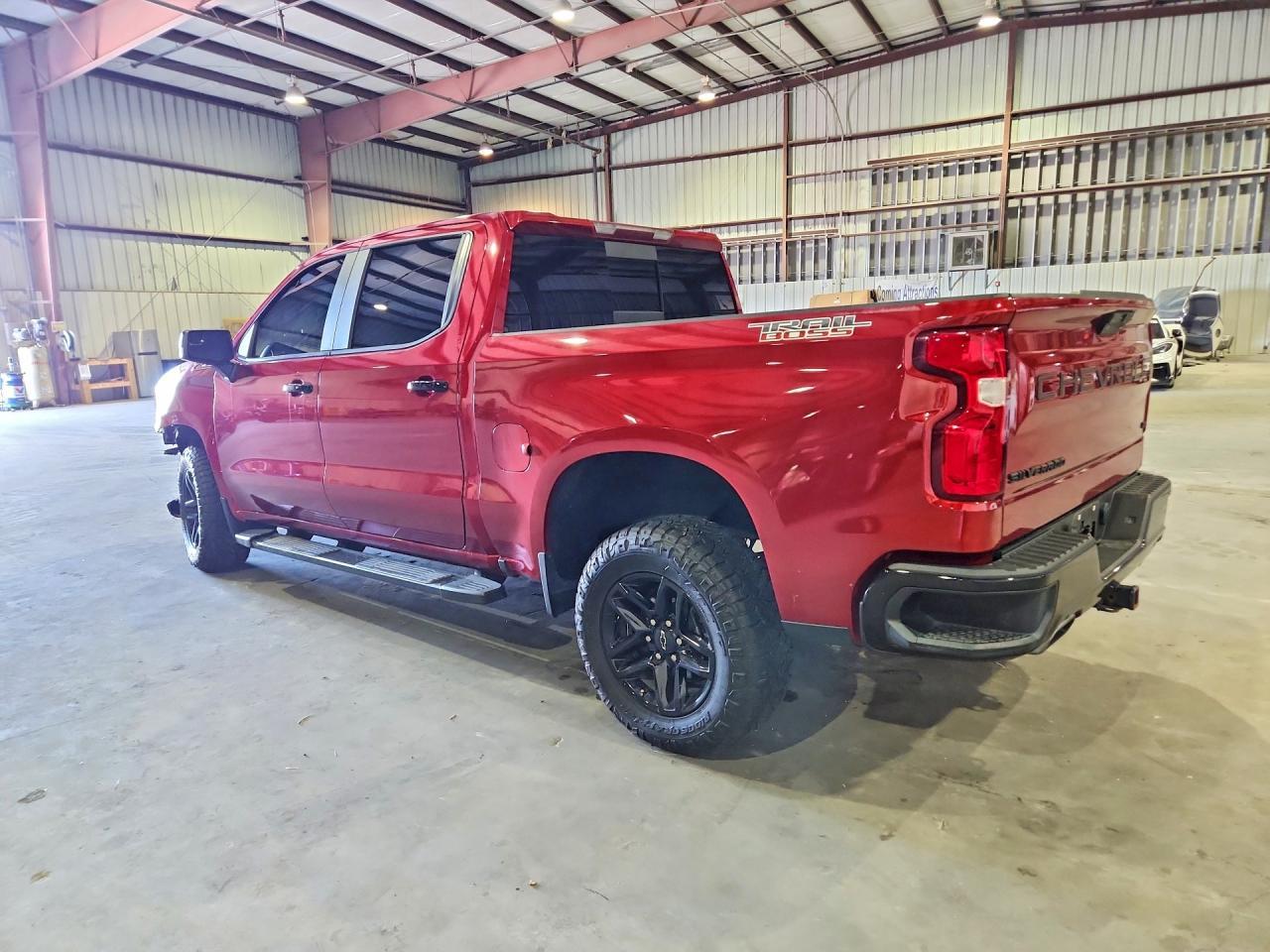 2021 Chevrolet Silverado K1500 Lt Trail Boss - Фото 2