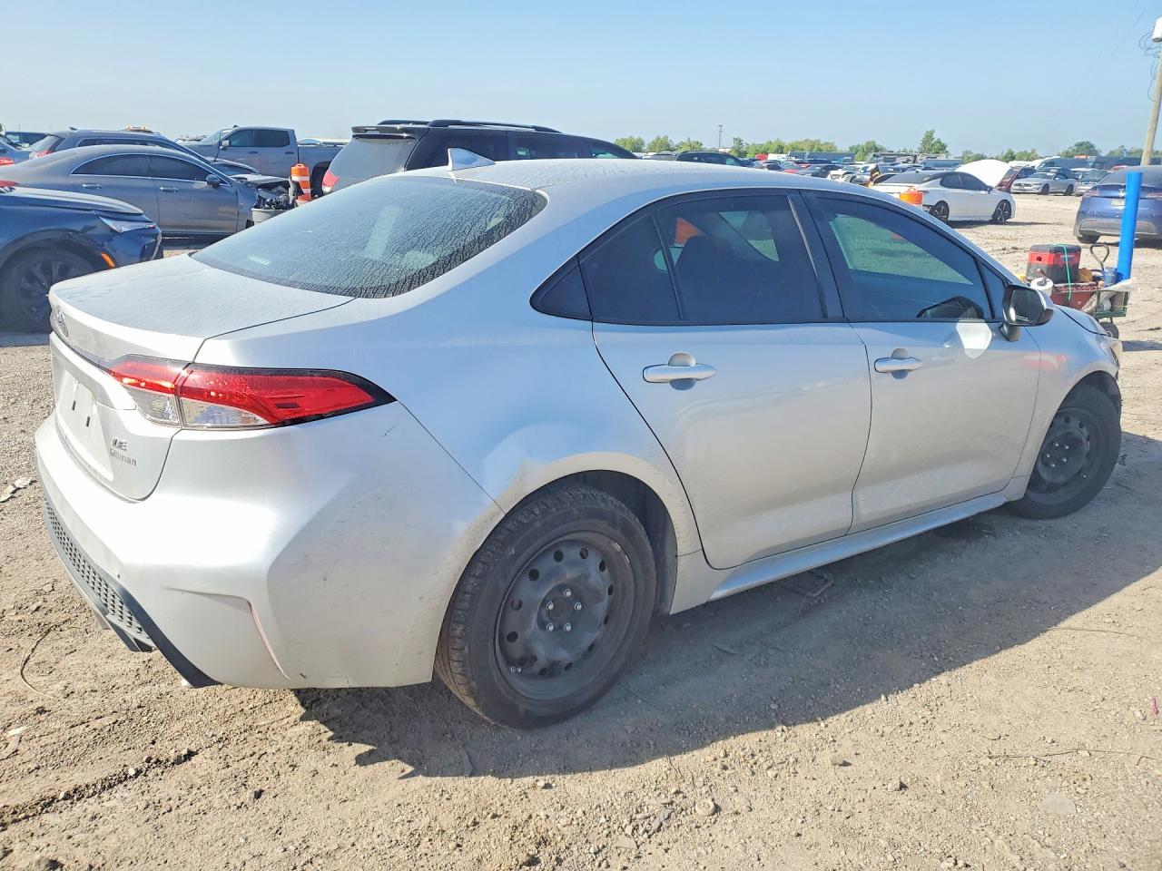 2021 Toyota Corolla Le - Фото 3