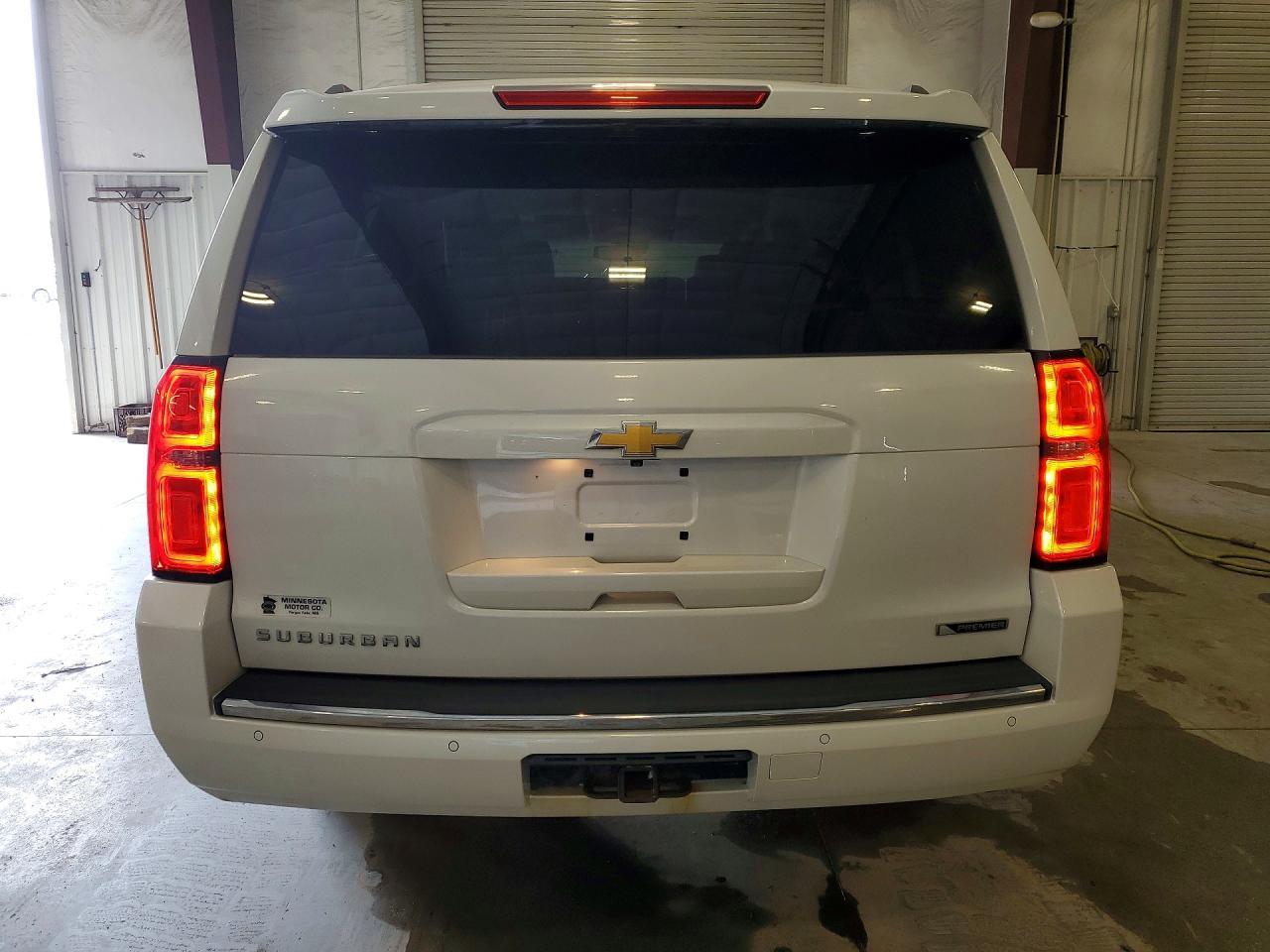 2017 Chevrolet Suburban K1500 Premier - Фото 6