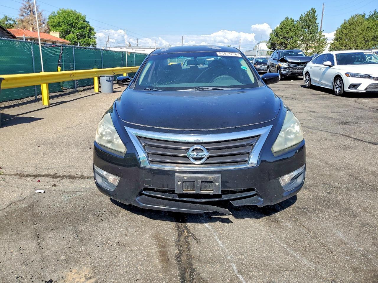 2014 Nissan Altima 2.5 S - Image 5