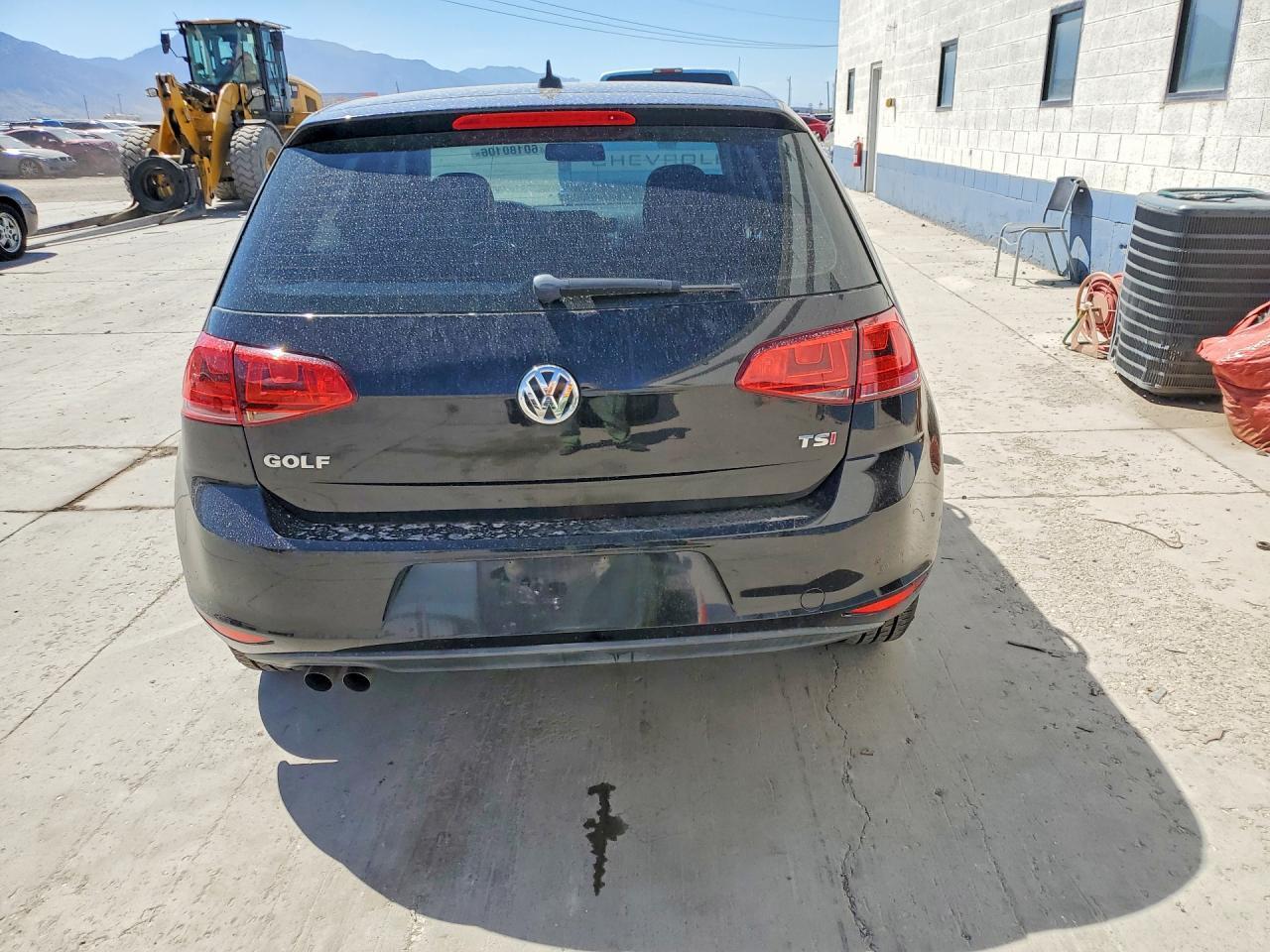 2015 Volkswagen Golf - Image 6