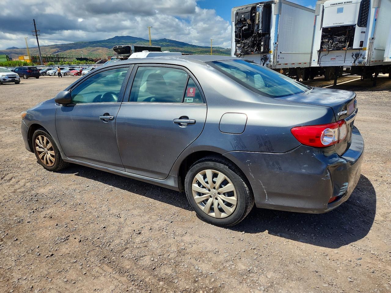 2013 Toyota Corolla Base/S/Le - Фото 2