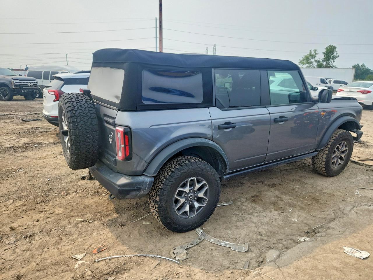 2024 Ford Bronco Badlands - Фото 3
