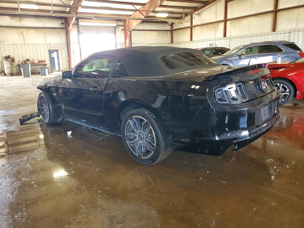 2014 Ford Mustang Gt - Фото 2