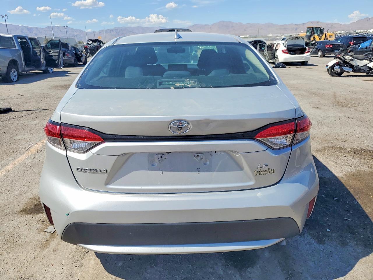 2022 Toyota Corolla Le - Image 6