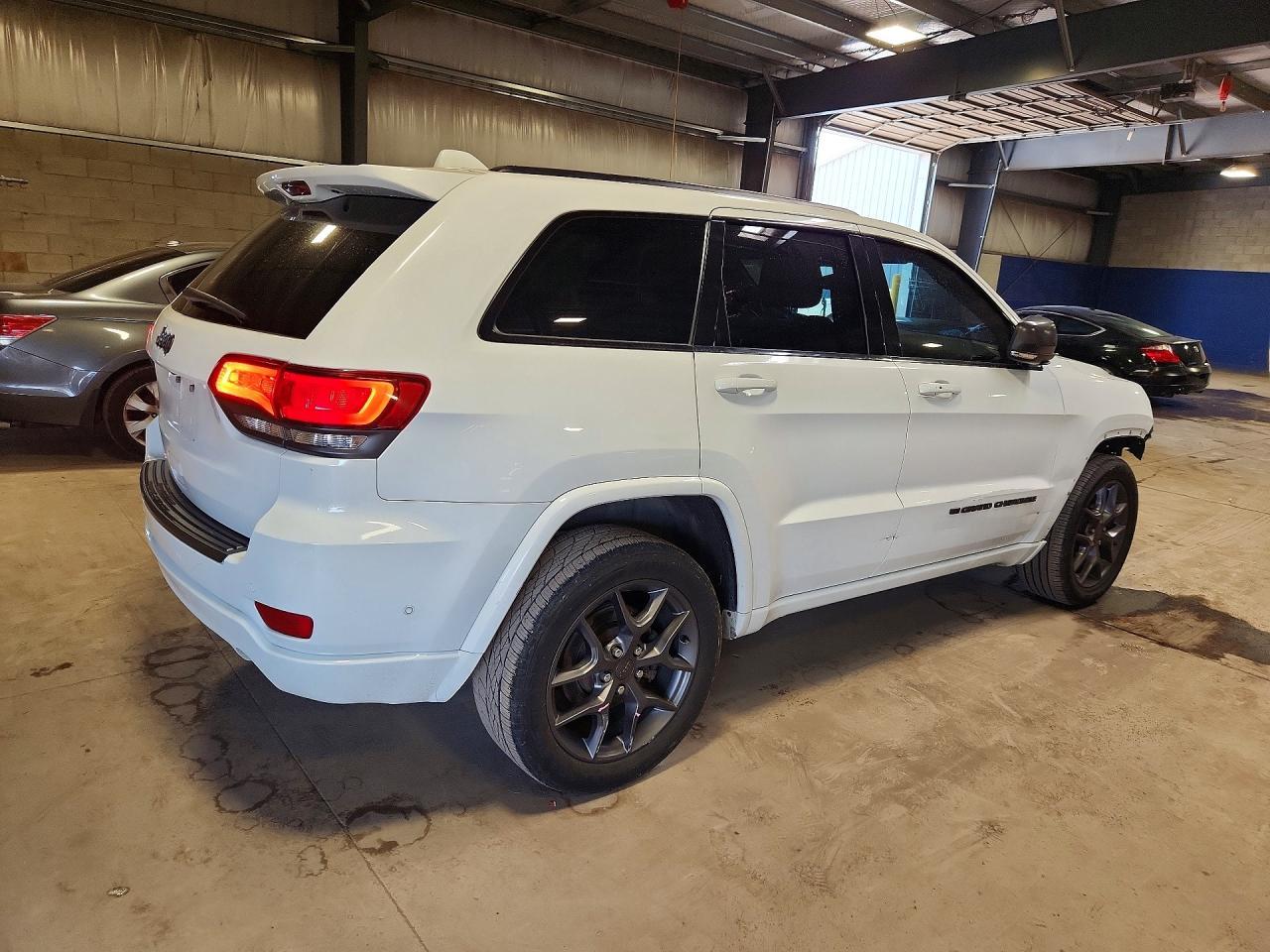 2021 Jeep Grand Cherokee Limited - Фото 3