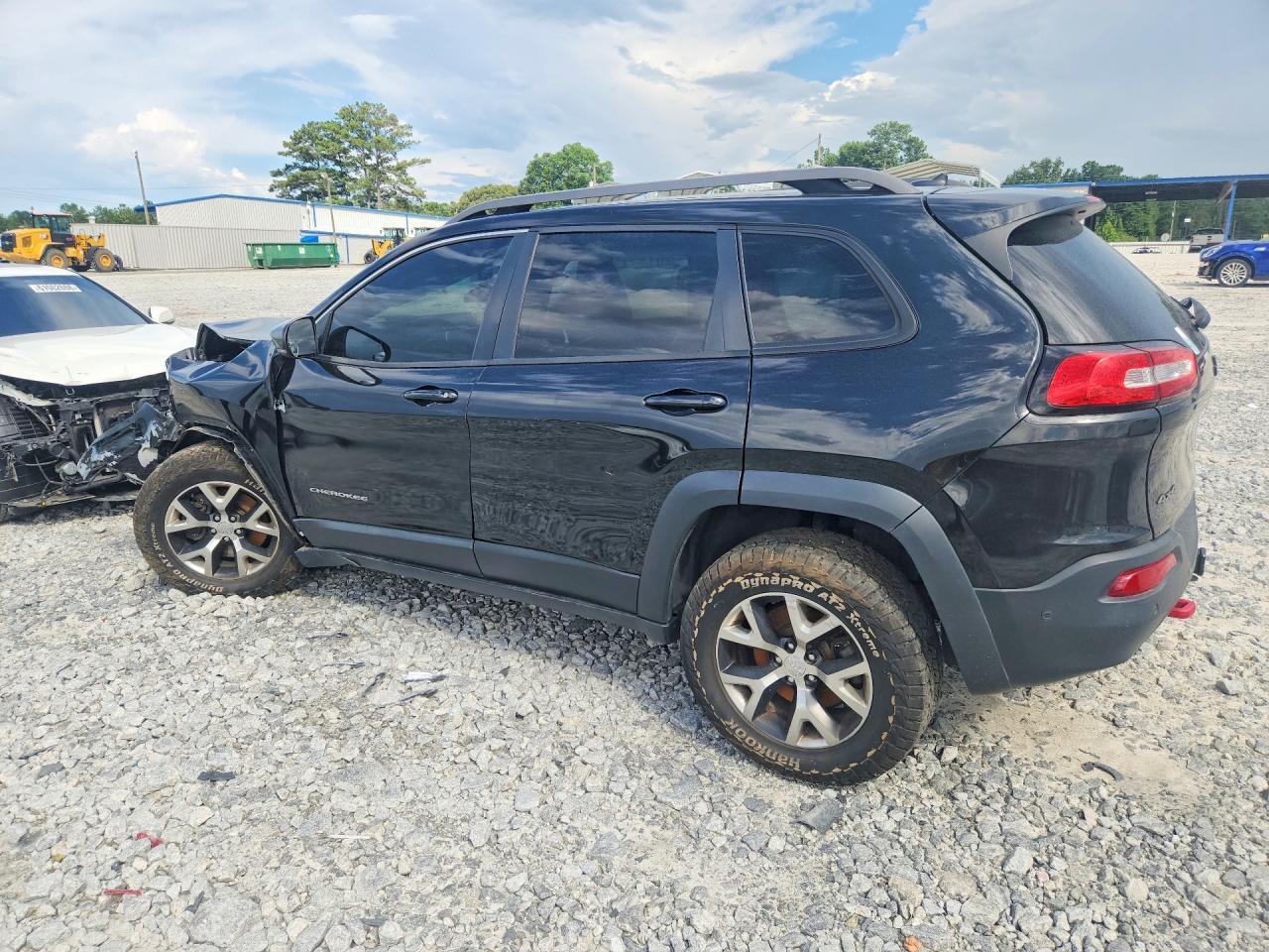 2014 Jeep Cherokee Trailhawk - Image 2