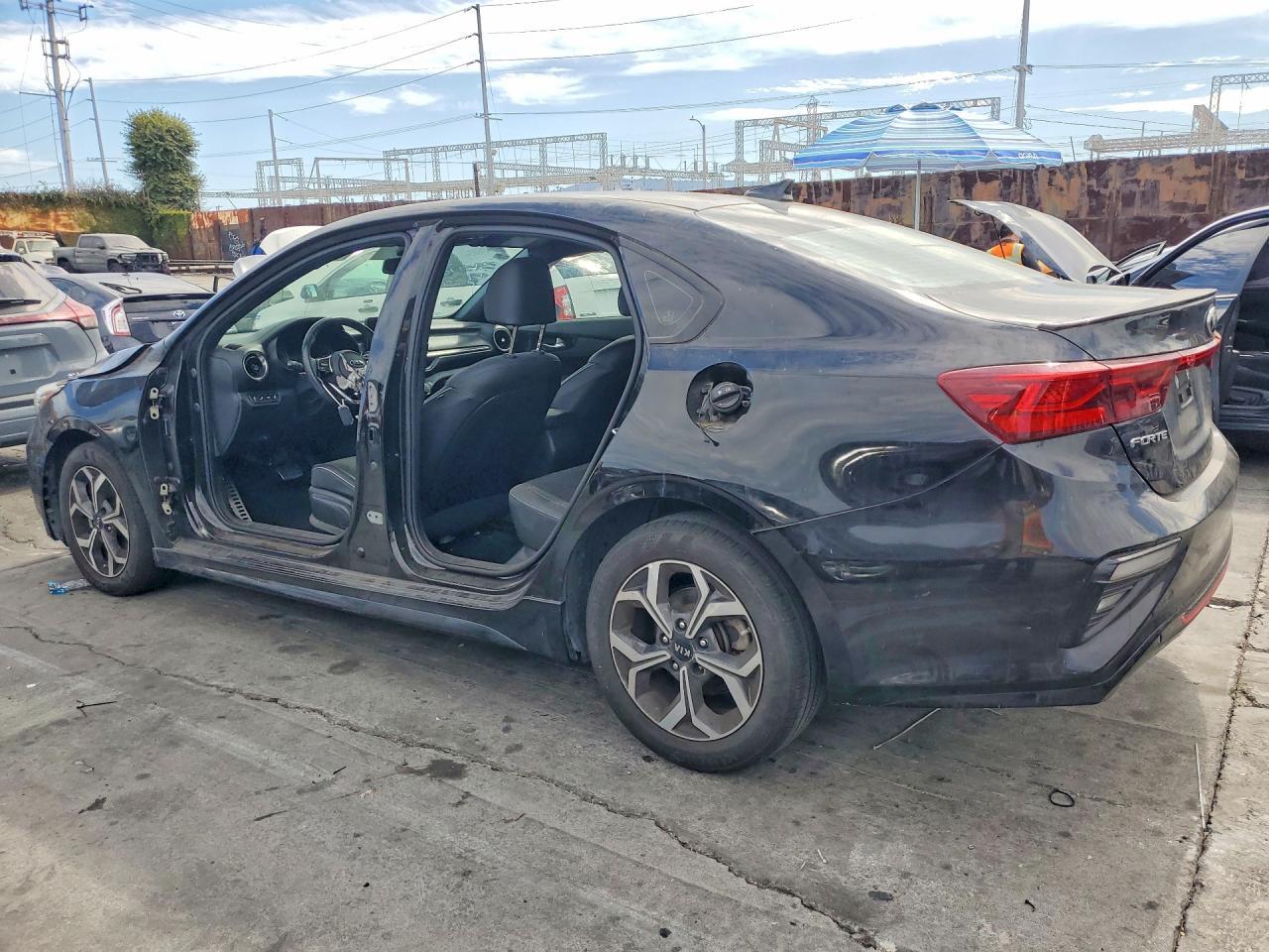 2020 Kia Forte Gt Line - Image 2
