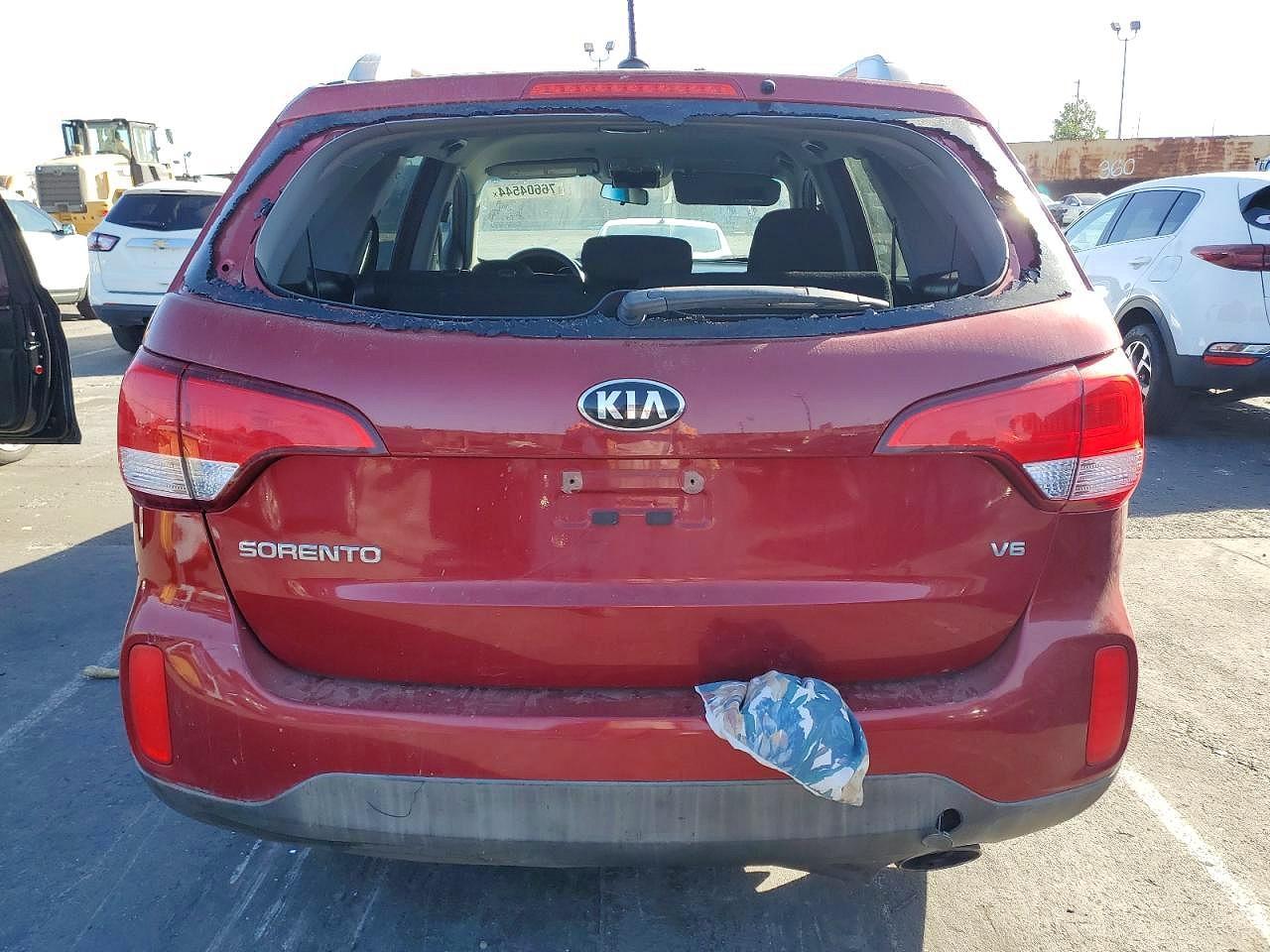 2015 Kia Sorento Lx - Image 6