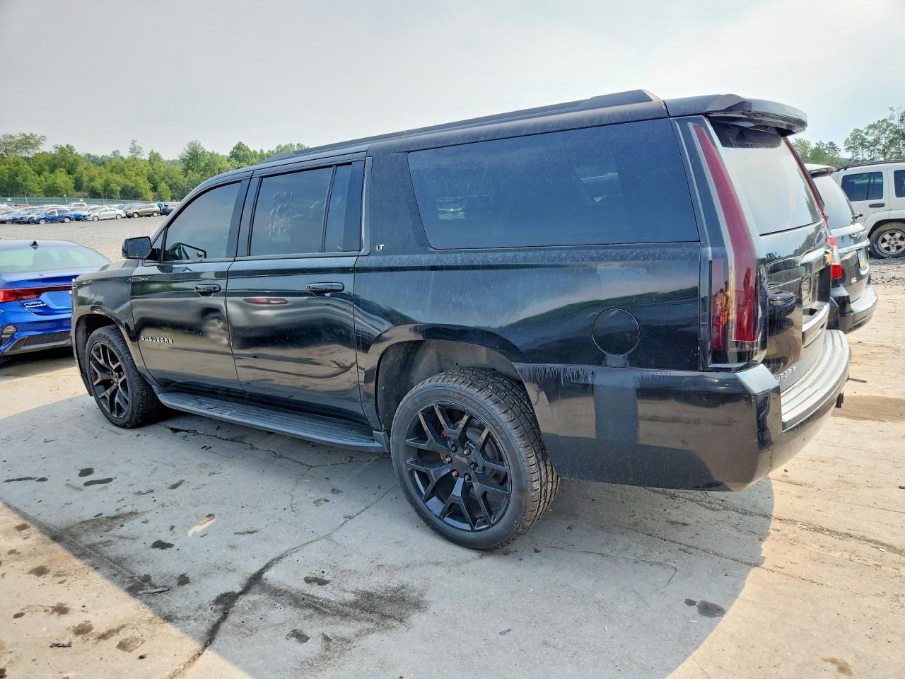 2019 Chevrolet Suburban K1500 Lt - Фото 2