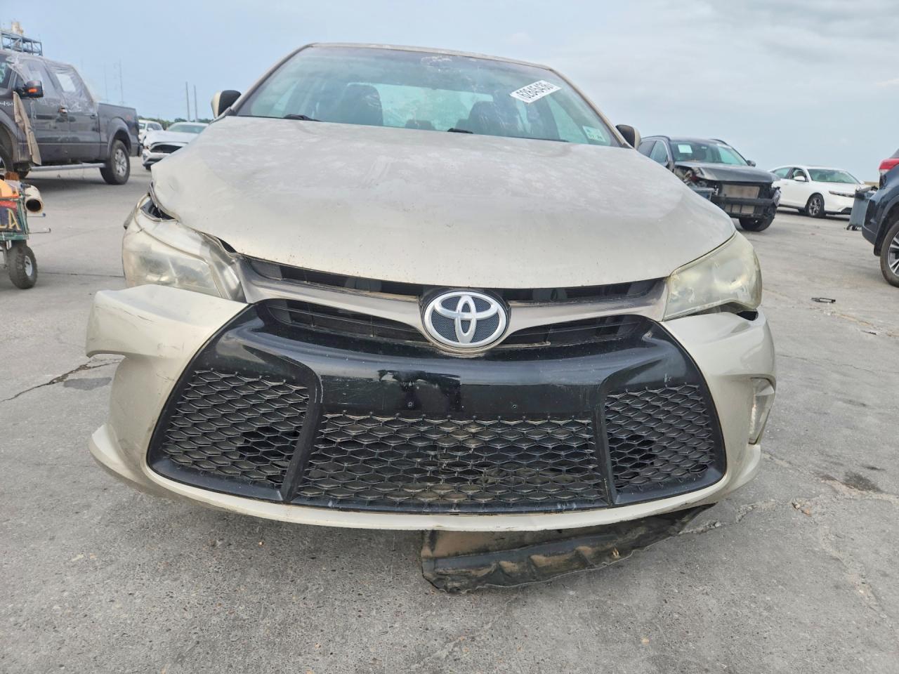 2016 Toyota Camry Se - Фото 5