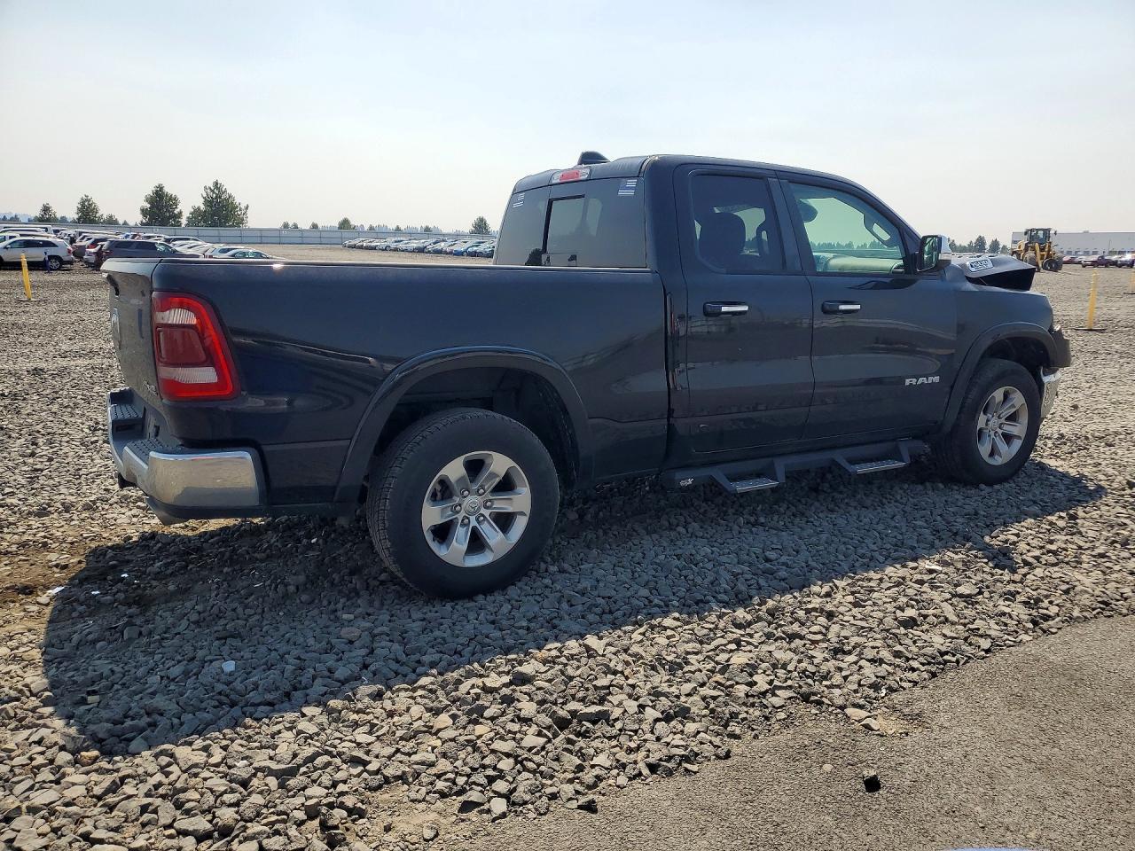 2019 Ram 1500 Laramie - Фото 3