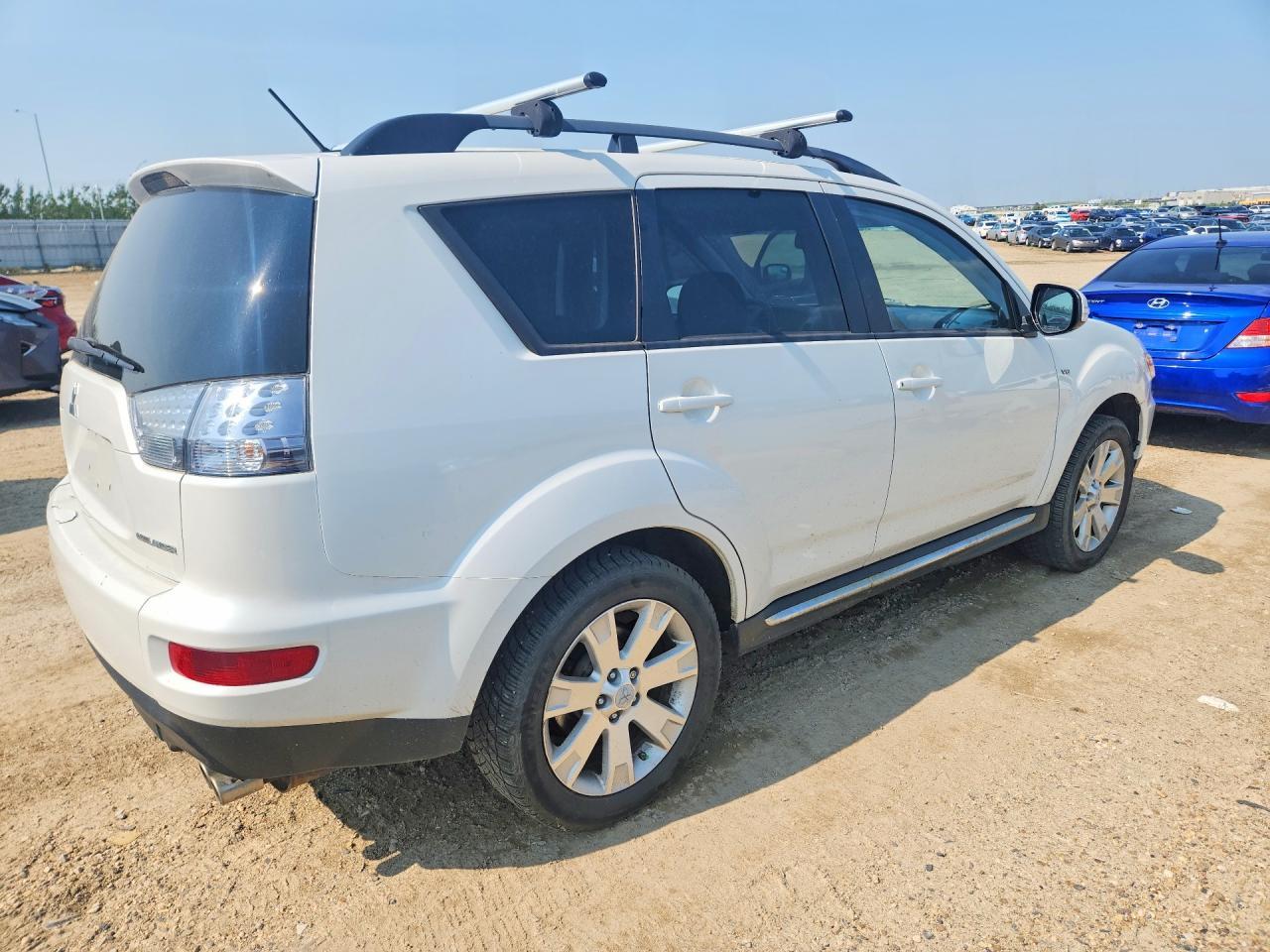 2012 Mitsubishi Outlander Gt - Image 3