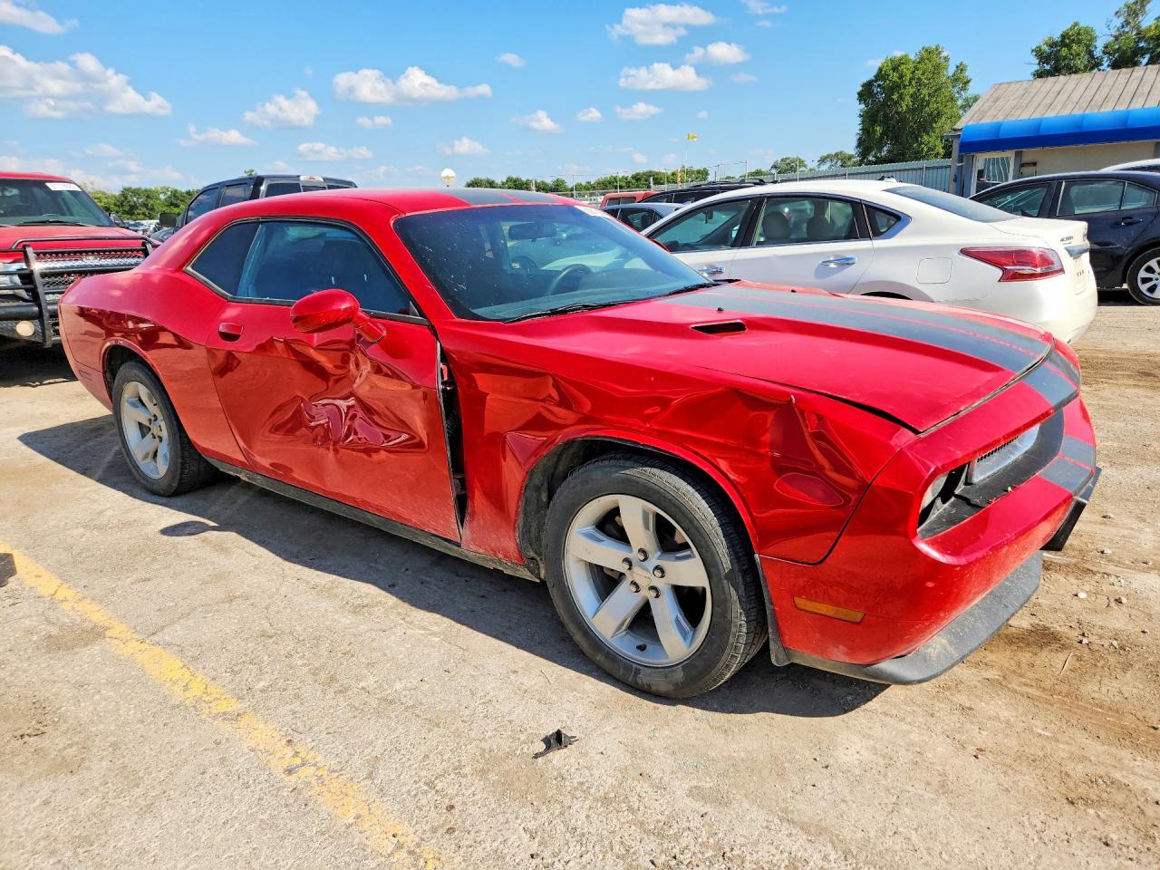 2014 Dodge Challenger Sxt - Image 4
